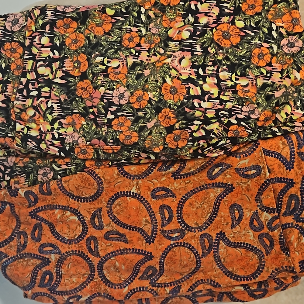 2 pair LulaRoe leggings OS
